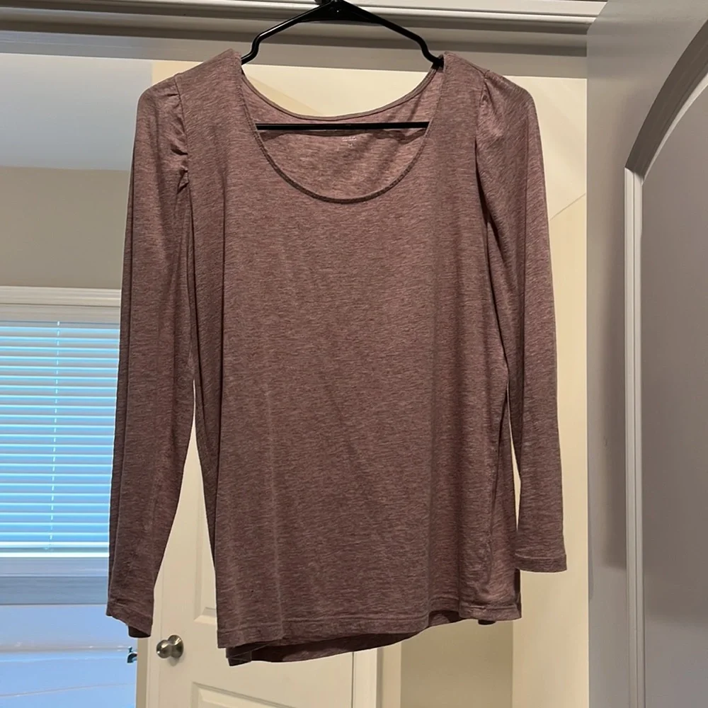 Loft Pink 3/4 Shirt with slight puff sleeve - Picture 2 of 2